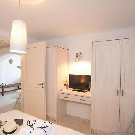 Traditional Cycladic House 2 In Mykonos Panormos (Mykonos)